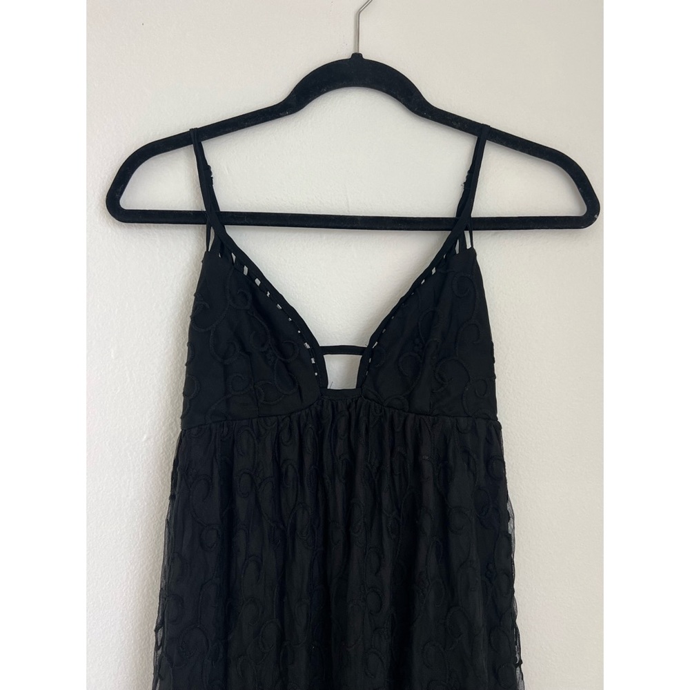 LF Dress - Picture 2 of 4